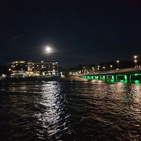 Appartement ,private Apartment, Aircondition, Garage, Hd Tv Pl & De, Wifi, Fully Equipped, Near