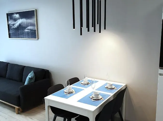 Appartement ,private Apartment, Aircondition, Garage, Hd Tv Pl & De, Wifi, Fully Equipped, Near *