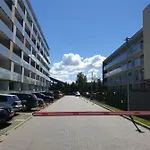 아파트 ,private Apartment, Aircondition, Garage, Hd Tv Pl & De, Wifi, Fully Equipped, Near 코워브제크