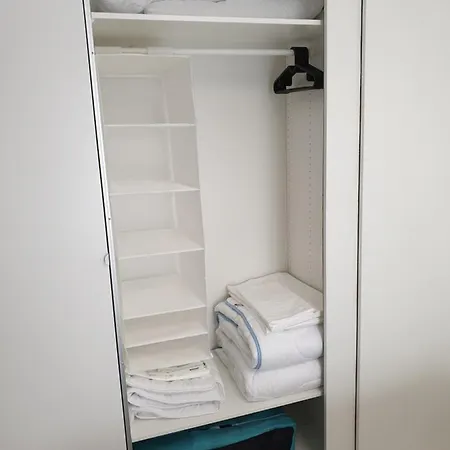 ,private Apartment, Aircondition, Garage, Hd Tv Pl & De, Wifi, Fully Equipped, Near *