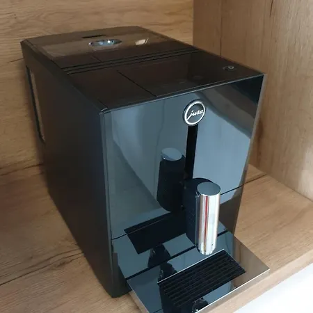 Appartement ,private Apartment, Aircondition, Garage, Hd Tv Pl & De, Wifi, Fully Equipped, Near