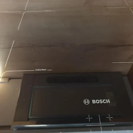 Appartement ,private Apartment, Aircondition, Garage, Hd Tv Pl & De, Wifi, Fully Equipped, Near