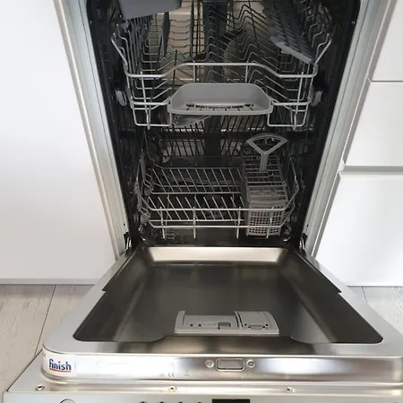 ,private Apartment, Aircondition, Garage, Hd Tv Pl & De, Wifi, Fully Equipped, Near Kołobrzeg