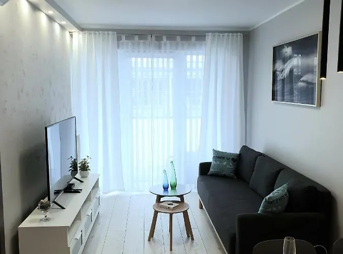 ,private Apartment, Aircondition, Garage, Hd Tv Pl & De, Wifi, Fully Equipped, Near Kołobrzeg