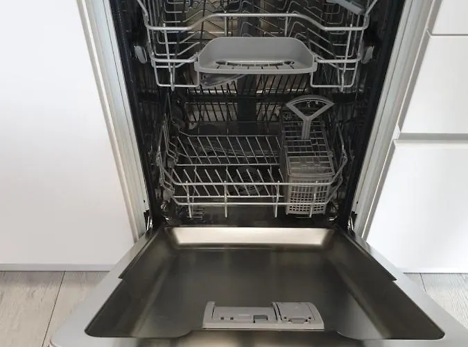 ,private Apartment, Aircondition, Garage, Hd Tv Pl & De, Wifi, Fully Equipped, Near Kołobrzeg